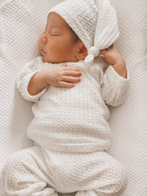 Load image into Gallery viewer, Oatmeal Cotton Waffle Knit Newborn Set