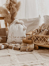 Carica l'immagine nel visualizzatore di Gallery, Personalised Luxe Santa Sack