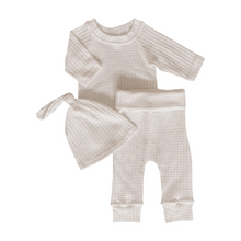 Load image into Gallery viewer, Vanilla Cotton Waffle Knit Newborn Set

